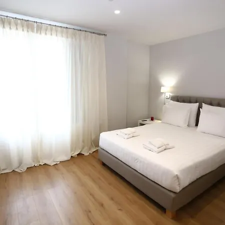 1900 Athenian House Hotel *