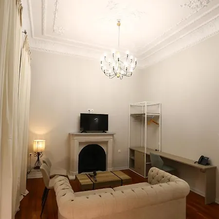 1900 Athenian House Hotel *