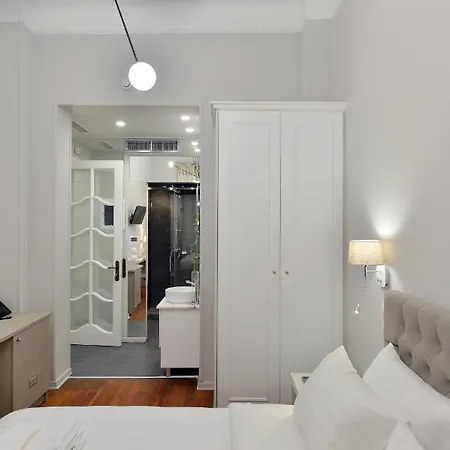 1900 Athenian House *